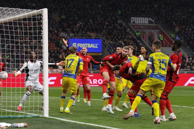 AC Milan vs Parma Calcio Italy, Milan, 2026 02 22: Mariano Troilo (Parma) scores by header and celebrates the 1-0 goal at 80 during soccer game AC Milan vs Parma Calcio, Serie A Enilive 2025-2026 day 26 at San Siro Stadium Milan Lombardy Deutschland Copyright: xFabrizioxAndreaxBertanix