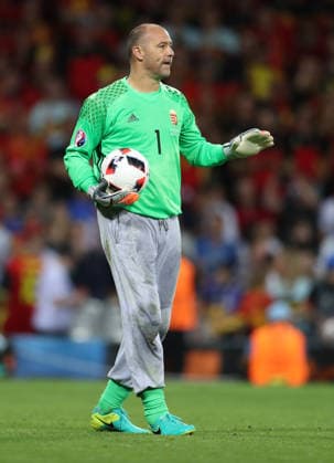 Hungary v Belgium: Euro 2016 TOULOUSE, FRANCE - JUNE 26: Goal keeper Gabor Kiraly of Hungary in action during the UEFA EURO, EM, Europameisterschaft,Fussball 2016 round of 16 football match between Hungary and Belgium at Stadium Municipal in Toulouse, France on June 26, 2016. France World. Editorial use only. Please get in touch for any other usage.  Copyright: x2025xAnadoluxMetinxPalax