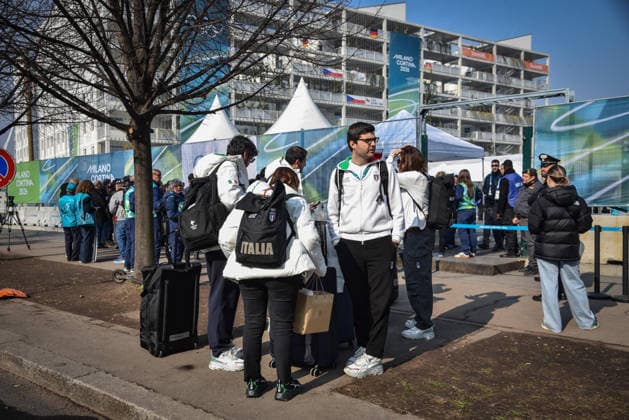 February 23, 2026, Milano, MI: Finite le Olimpiadi gli atleti lasciano il villaggio olimpico delle Olimpiadi Milano Cortina 2026, Milano 23 Febbraio 2026.ANSA MATTEO CORNER..After the Olympics, the athletes leave the Olympic Village of the Milan Cortina 2026 Olympics, Milan, February 23th, 2026..ANSA MATTEO CORNER Finite Le Olimpiadi Gli Atleti Lasciano Il Villaggio Olimpico Delle Olimpiadi Milano Cortina 2026  - ZUMAa110 20260223_zaf_a110_003 Copyright: xAnsax