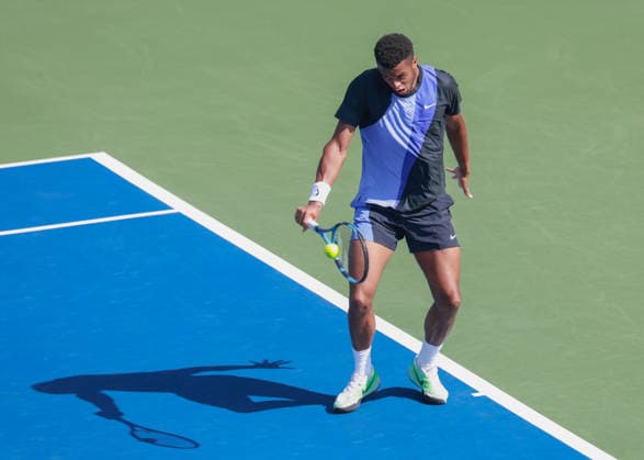 Giovanni Mpetshi Perricard, Dubai Duty Free Tennis Championships, Dubai, U A E Tennis Dubai Tennis Championships 2025 ATP Dubai Duty Free Tennis Stadium Dubai United Arab Emirates 23 February 2026 Copyright: xJuergenxHasenkopfx