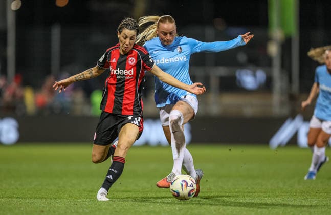 GER, Frankfurt, Eintracht Frankfurt vs SC Freiburg, Google Pixel Bundesliga, Football, DFB, Season 2025 2026, Stadion am Brentanobad, 19 Matchday in picture f l Sara Doorsoun Eintracht Frankfurt Women 23 , Tessa Blumenberg SC Freiburg Women 7 , Duel DFB DFL REGULATIONS PROHIBIT ANY USE OF PHOTOGRAPHS AS IMAGE SEQUENCES AND OR QUASI VIDEO, 23 02 2026 Copyright: HMBxMedia HendrikxHamelau