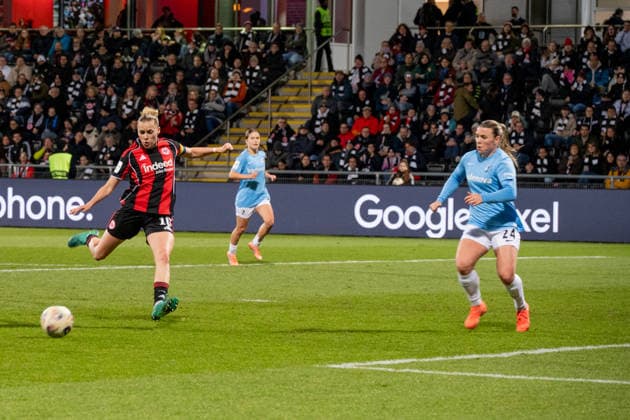 Germany Soccer Google Pixel Women Bundesliga 2025 2026 Eintracht Frankfurt vs SC Freiburg 19 Matchday Am Brentanobad Stadion Frankfurt Goal for 1 0 by Laura Freigang Eintracht Frankfurt,10 Copyright: xOrhanxHabashx