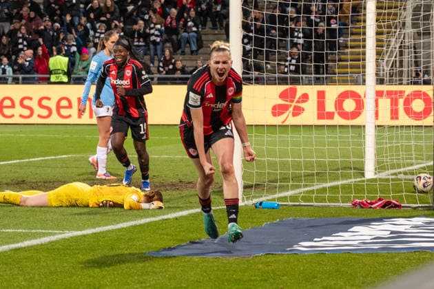 Germany Soccer Google Pixel Womens Bundesliga 2025 2026 Eintracht Frankfurt vs SC Freiburg 19 Matchday Am Brentanobad Stadion Frankfurt Goal for 1 0 by Laura Freigang Eintracht Frankfurt,10 Joy, jubilation, goal celebration Copyright: xOrhanxHabashx