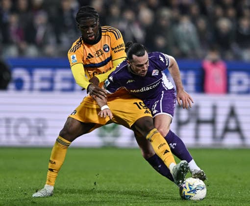Mp Firenze 23 02 2026 - campionato di calcio serie A Fiorentina-Pisa foto Matteo Papini Image nella foto: Samuel Iling Junior-Jack Harrison 