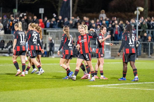 23 02 2026, xhfmx, Fußball Google Pixel Frauen Bundesliga, Eintracht Frankfurt SC Freiburg Die Eintracht Frankfurt Frauen bejubeln das 2 0 durch Elisa Senß Eintracht Frankfurt Frauen gegen den SC Freiburg Tor, Goal, Jubel, Celebration DFL DFB REGULATIONS PROHIBIT ANY USE OF PHOTOGRAPHS as IMAGE SEQUENCES and or QUASI VIDEO Frankfurt am Main