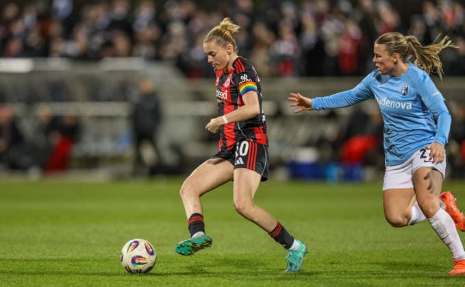 GER, Frankfurt, Eintracht Frankfurt vs SC Freiburg, Google Pixel Bundesliga, Football, DFB, Season 2025 2026, Stadion am Brentanobad, 19 Matchday in picture v l Laura Freigang Eintracht Frankfurt Women 10 , Ingibjorg Sigurðardottir SC Freiburg Women 24 DFB DFL REGULATIONS PROHIBIT ANY USE OF PHOTOGRAPHS AS IMAGE SEQUENCES AND OR QUASI VIDEO, 23 02 2026 Copyright: HMBxMedia HendrikxHamelau