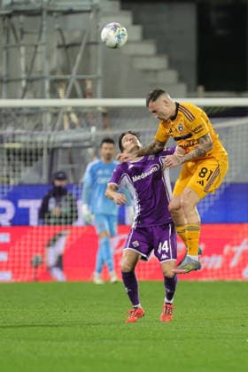 ACF Fiorentina v Pisa SC - Campionato Serie A NicolÃ² Fagioli of ACF Fiorentina and Filip Stojilkovic of Pisa SC ,battle for the ball during the Italian Serie A football match between ACF Fiorentina and Pisa SC,on February 23 ,2026 at the Artemio-Franchi stadium in Florence. Firenze FI Italy  Copyright: xAndreaxMartinix originalFilename:martini-acffiore260223_npcNP.jpg