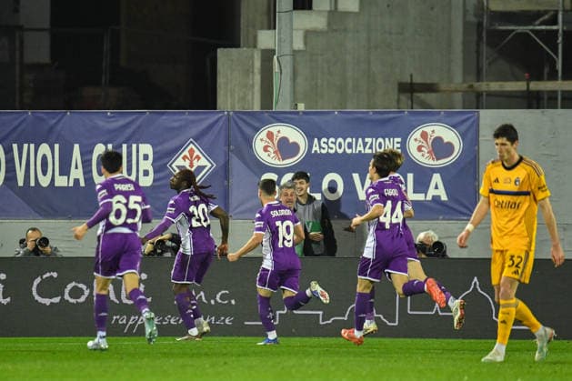 CALCIO - Serie A - ACF Fiorentina vs Pisa SC Bioty Moise Kean (Fiorentina) celebrates with teammates after scoring the 1-0 goal during ACF Fiorentina vs Pisa SC, Italian soccer Serie A match in Florence, Italy, February 23 2026 Florence Italy  Copyright: xIPAxSport ABACAx