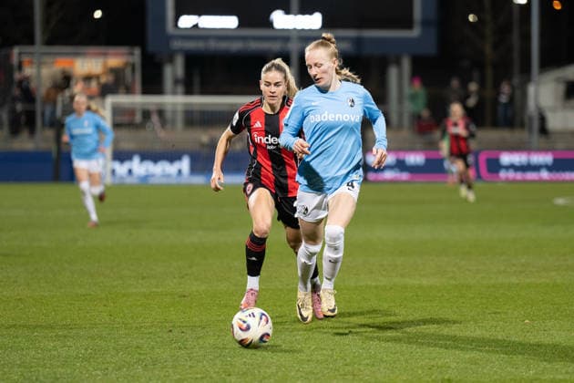 23 02 2026, xhfmx, Fußball Google Pixel Frauen Bundesliga, Eintracht Frankfurt SC Freiburg v l Nadine Riesen Eintracht Frankfurt Frauen , s4 DFL DFB REGULATIONS PROHIBIT ANY USE OF PHOTOGRAPHS as IMAGE SEQUENCES and or QUASI VIDEO Frankfurt am Main
