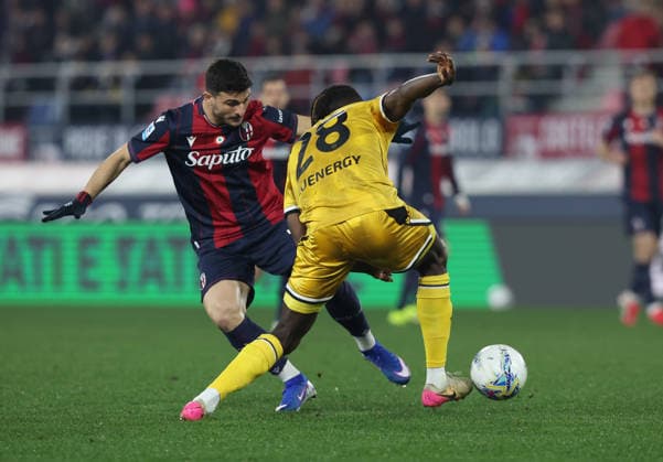 Bologna™s Riccardo Orsolini fight for the ball with Udinese™s Oumar Solet during the Serie A soccer match between Bologna and Udinese at the Renato Dall™Ara Stadium in Bologna -Monday, February 23, 2026. - Soccer .  Copyright: xGiannixSantandrea LaPressex