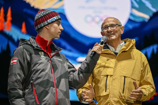 OLYMPICS - Winter Olympic Games, Olympische Spiele, Olympia, OS Milano Cortina 2026 INNSBRUCK,AUSTRIA,23.FEB.26 - OLYMPICS - Winter Olympic Games Milano Cortina 2026, Olympic Team Austria, medal celebration. Image shows governor Anton Mattle (Tyrol).  GEPAxpictures xDanielxSchoenherr