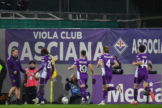 CALCIO - Serie A - ACF Fiorentina vs Pisa SC Bioty Moise Kean (Fiorentina) celebrates with teammates after scoring the 1-0 goal during ACF Fiorentina vs Pisa SC, Italian soccer Serie A match in Florence, Italy, February 23 2026 Florence Italy  Copyright: xIPAxSport ABACAx