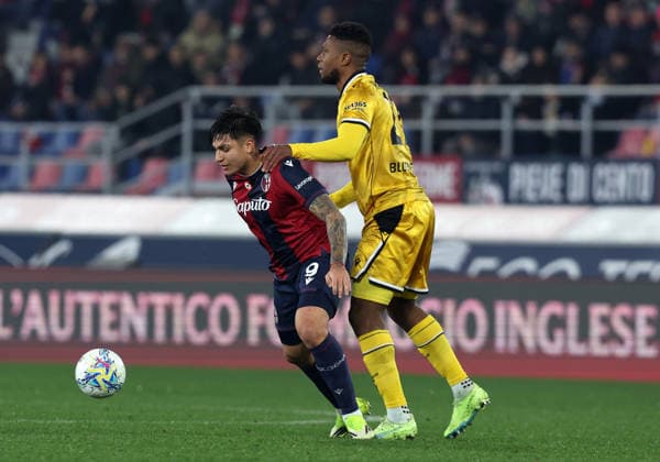 Bologna™s Santiago Castro fight for the ball with Udinese™s Christian Kabasele during the Serie A soccer match between Bologna and Udinese at the Renato Dall™Ara Stadium in Bologna -Monday, February 23, 2026. - Soccer .  Copyright: xGiannixSantandrea LaPressex