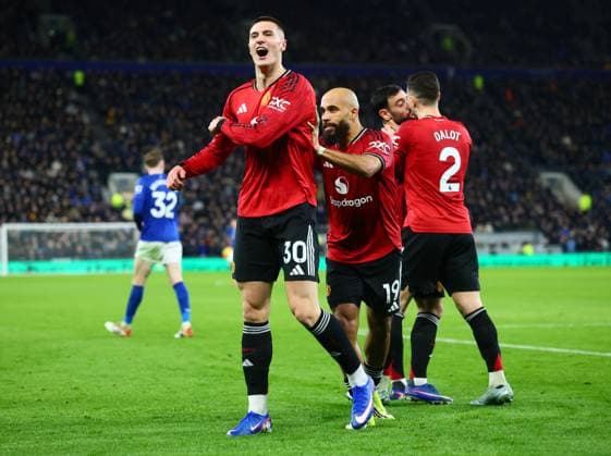 Benjamin Sesko of Manchester United, ManU scores to make it 0-1 and celebrates Everton v Manchester United, Premier League, Football, Hill Dickinson Stadium, Liverpool, UK - 23 Feb 2026Liverpool Hill Dickinson Stadium United Kingdom EDITORIAL USE ONLY No use with unauthorised audio, video, data, fixture lists, club league logos or live services. Online in-match use limited to 120 images, no video emulation. No use in betting, games or single club league player publications. Copyright: xPaulxCurrie Shutterstockx 16692802cy