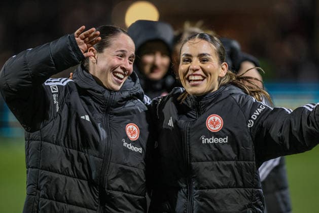 GER, Frankfurt, Eintracht Frankfurt vs SC Freiburg, Google Pixel Bundesliga, Football, DFB, Season 2025 2026, Stadion am Brentanobad, 19 Matchday in picture Eintracht Frankfurt Women win 3 0 on goals against SC Freiburg, Joy and emotions after the victory, Geraldine Reuteler Eintracht Frankfurt Women 14 , Ereleta Memeti Eintracht Frankfurt Women 27 DFB DFL REGULATIONS PROHIBIT ANY USE OF PHOTOGRAPHS AS IMAGE SEQUENCES AND OR QUASI VIDEO, 23 02 2026 Copyright: HMBxMedia HendrikxHamelau