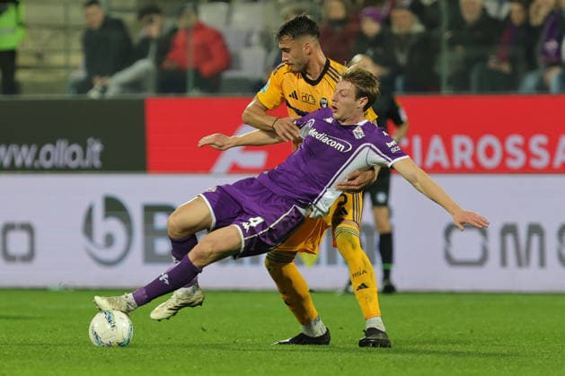 ACF Fiorentina v Pisa SC - Campionato Serie A Marco Brescianini of ACF Fiorentina controls the ball during the Italian Serie A football match between ACF Fiorentina and Pisa SC,on February 23 ,2026 at the Artemio-Franchi stadium in Florence. Firenze FI Italy  Copyright: xAndreaxMartinix originalFilename:martini-acffiore260223_nponN.jpg