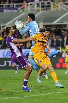 ACF Fiorentina v Pisa SC - Campionato Serie A David Andrade Nicolas of Pisa SC controls the ball during the Italian Serie A football match between ACF Fiorentina and Pisa SC,on February 23 ,2026 at the Artemio-Franchi stadium in Florence. Firenze FI Italy  Copyright: xAndreaxMartinix originalFilename:martini-acffiore260223_npCba.jpg
