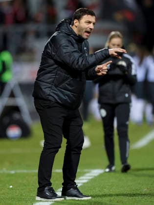 Coach Edmond Kapllani SC Freiburg gestures, Google Pixel Women Bundesliga, Eintracht Frankfurt v SC Freiburg, Stadion am Brentanobad on February 23, 2026 in Frankfurt, Germany Photo by Marco Steinbrenner DeFodi Images Coach Edmond Kapllani SC Freiburg gestures, Google Pixel Womens Bundesliga, Eintracht Frankfurt v SC Freiburg, Stadion am Brentanobad, February 23, 2026 in Frankfurt, Germany Photo by Marco Steinbrenner DeFodi Images DFB DFL REGULATIONS PROHIBIT ANY USE OF PHOTOGRAPHS AS IMAGE SEQUENCES AND OR QUASI VIDEO