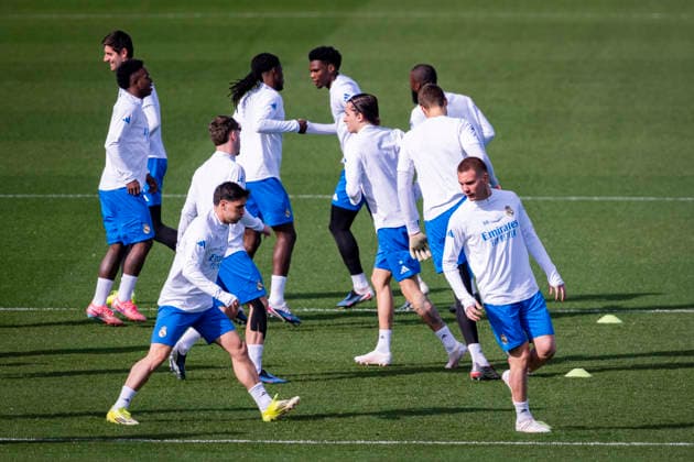 Real Madrid CF Training Session And press conference, PK, Pressekonferenz - UEFA Champions League 2025 26 League Knockout Play-off Second Leg Players of Real Madrid (from L to R) Vinicius Junior, Eduardo Camavinga, Brahim Diaz, Alvaro Carreras, Aurelien Tchouameni, Franco Mastantuono are seen training during the Training Session and Press Conference ahead of the UEFA Champions League 2025 26 League Knockout Play-off Second Leg against SL Benfica at Ciudad Real Madrid on February 24, 2026 in Madrid, Spain. Valdebebas Ciudad Real Madrid Madrid Spain Copyright: xAlbertoxGardinx AGardin_20260224_Foot_Champ_Real_Mad_PC_0293