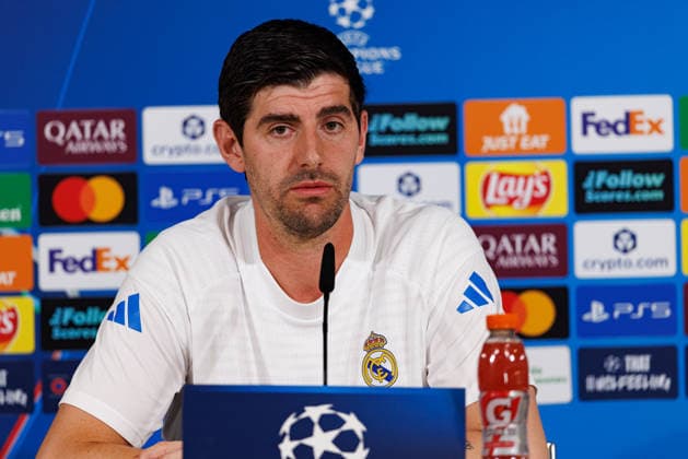 Thibaut Courtois seen during the Real Madrid Training Session and press conference, PK, Pressekonferenz before UCL knock out game against SL Benfica (Maciej Rogowski Ball Raw Images) Madrid Ciudad Real Madrid Spain Copyright: xMaciejxRogowskix maciejrogowski_conference_realmadrid-thibaoutcourtois_2526-10