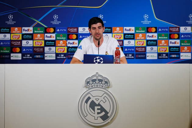 Thibaut Courtois seen during the Real Madrid Training Session and press conference, PK, Pressekonferenz before UCL knock out game against SL Benfica (Maciej Rogowski Ball Raw Images) Madrid Ciudad Real Madrid Spain Copyright: xMaciejxRogowskix maciejrogowski_conference_realmadrid-thibaoutcourtois_2526-11
