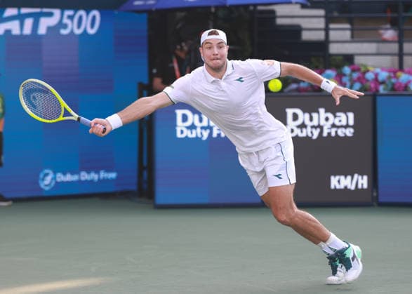 Jan Lennard Struff GER , Dubai Duty Free Tennis Championships, Dubai, U A E Tennis Dubai Tennis Championships 2025 ATP Dubai Duty Free Tennis Stadium Dubai United Arab Emirates 24 February 2026 Copyright: xJuergenxHasenkopfx
