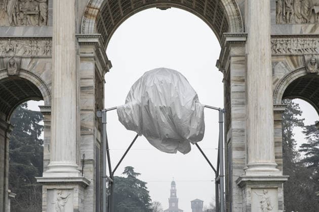 Olympic Cauldron Covered by A White Sheet - Milan Olympic cauldron was covered by a white sheet, after Milan Cortina 2026 Winter Olympic Games, Olympische Spiele, Olympia, OS in Milan, Italy on February 24, 2026. Photo by Francesco Enriquez IPA ABACAPRESS.COM Milan Italy  Copyright: xIPA ABACAx