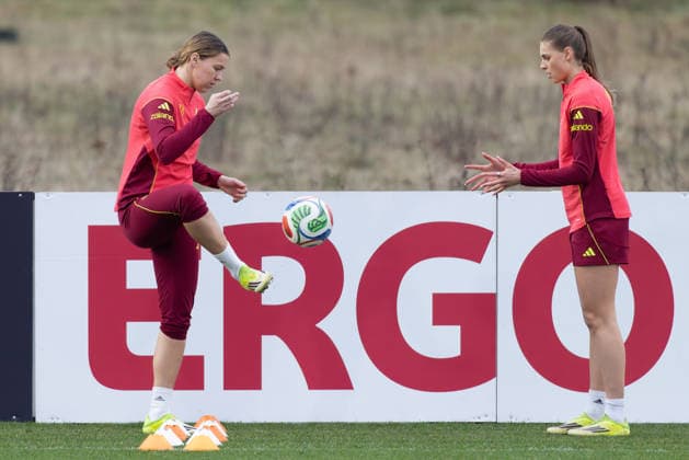 Training German national womens soccer team Left Larissa Mühlhaus SV Werder Bremen , Jule Brand Olympique Lyon Training of the womens national team before the World Cup qualifiers against Slovenia and Norway on February 24, 2026 in Frankfurt am Main, Frankfurt am Main Hesse Germany DFB Campus