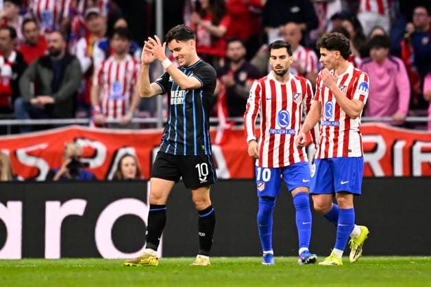 Atletico de Madrid v Club Brugge - UEFA Champions League MADRID, SPAIN - FEBRUARY 24 : Vetlesen Hugo midfielder of Club Brugge missing an opportunity during the UEFA Champions League 2025 26 knockout phase play-off match second leg between Atletico de Madrid and Club Brugge on February 24, 2026 in Madrid, Spain, 24 02 2026 Madrid Spain  Copyright: xTomasxSiskx