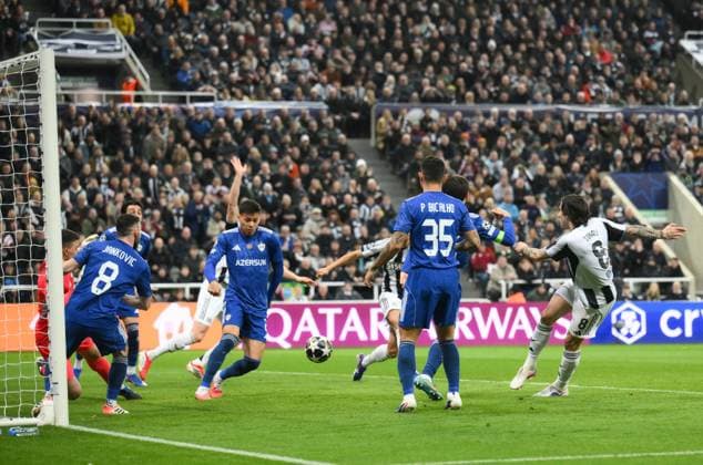 Sandro Tonali of Newcastle United scores their first goal Newcastle United v Qarabag, UEFA Champions League, Knockout Round Play-Offs, Second Leg, Football, St James Park, Newcastle, UK - 24 Feb 2026Newcastle St James Park Azerbaijan EDITORIAL USE ONLY No use with unauthorised audio, video, data, fixture lists, club league logos or live services. Online in-match use limited to 120 images, no video emulation. No use in betting, games or single club league player publications.  Copyright: xRichardxLee Shutterstockx 16693044ai