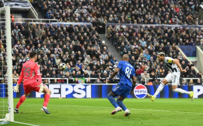 Football, CL, Newcastle United - FK Qarabag