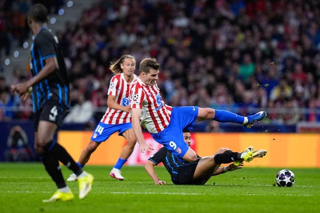 February 24, 2026, Madrid, Madrid, Spain: Alexander Sorloth of Atletico de Madrid and Felix Lemarechal of Club Brugge KV compete for the ball during the UEFA Champions League 2025 26 KO play-offs Second Leg match between Atletico de Madrid and Club Brugge KV at Riyadh Air Metropolitano on February 24, 2026, in Madrid, Spain. Madrid Spain - ZUMAa181 20260224_zaa_a181_160 Copyright: xDennisxAgyemanx