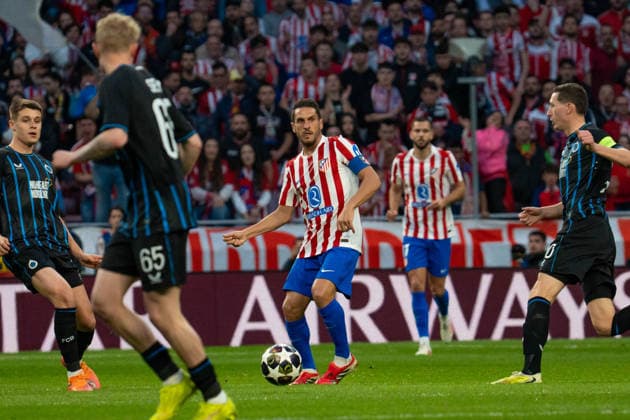 Koke (N6) in action during UEFA Champions League match between Atletico de Madrid and Club Brugge KV at the Estadio Riyadh Air Metropolitano in Madrid, Spain  Copyright: xAndresxLopezxSheridanxx xSPPx Sportspressphoto_SPR97279