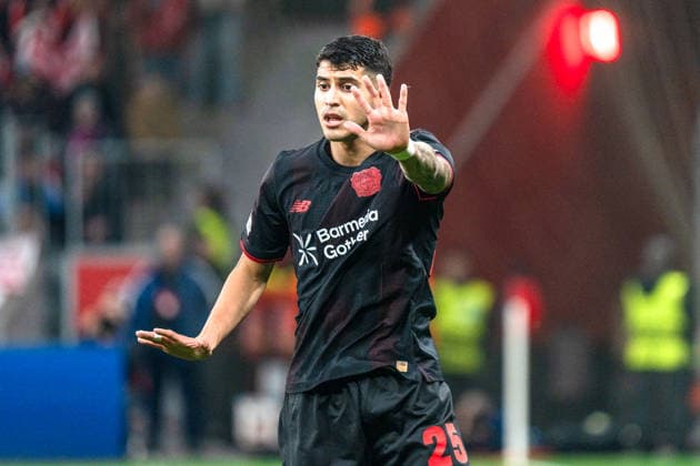 UEFA Champions League 2025 2026 Bayer 04 Leverkusen vs Olympiakos Piraeus, Play Offs second leg, Tuesday, 23 02 2026 BayArena Nordrhein Westfalen, Germany Exequiel Palacios 25 Copyright: xCelinaxLeiersx