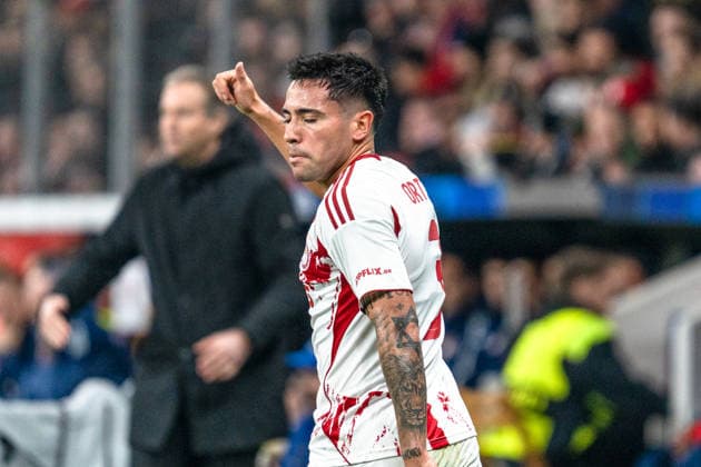 UEFA Champions League 2025 2026 Bayer 04 Leverkusen vs Olympiakos Piraeus, Play Offs second round, Tuesday, 23 02 2026 BayArena Nordrhein Westfalen, Germany Francisco Ortega Olympiakos Piraeus, 3 Copyright: xCelinaxLeiersx