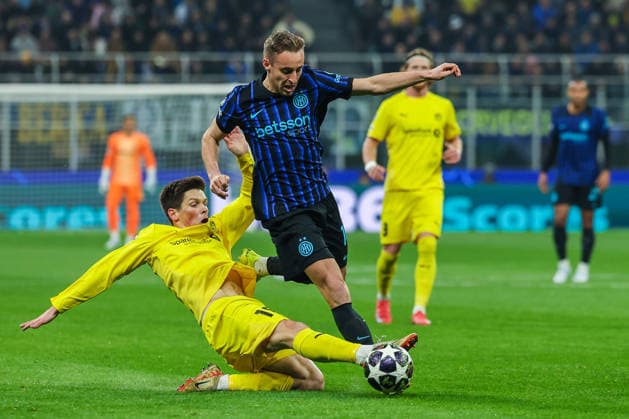 FC Internazionale vs FK Bodo Glimt UEFA Champions League 2025 26 League Knockout Play off Second Leg 24 02 2026 Davide Frattesi of FC Internazionale seen in action during UEFA Champions League 2025 26 League Knockout Play off Second Leg football match between FC Internazionale and FK Bodo Glimt at San Siro Stadium in Milan Copyright: xBEAUTIFULxSPORTS Carabellix