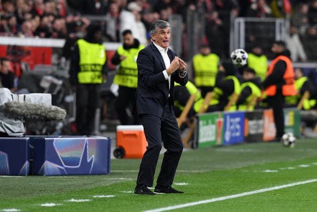 Coach Jose Luis Mendilibar Olympiakos FC gestures during the UEFA Champions League 2025 26 League Knockout Play off Second Leg match between Bayer 04 Leverkusen and Olympiakos Piraeus, BayArena on February 24, 2026 in Leverkusen, Germany, Germany Photo by Ralf Treese DeFodi Images Coach Jose Luis Mendilibar Olympiakos FC gestures during the UEFA Champions League 2025 26 League Knockout Play off Second Leg match between Bayer 04 Leverkusen and Olympiacos FC at BayArena on February 24, 2026 in Leverkusen, Germany Photo by Ralf Treese DeFodi Images