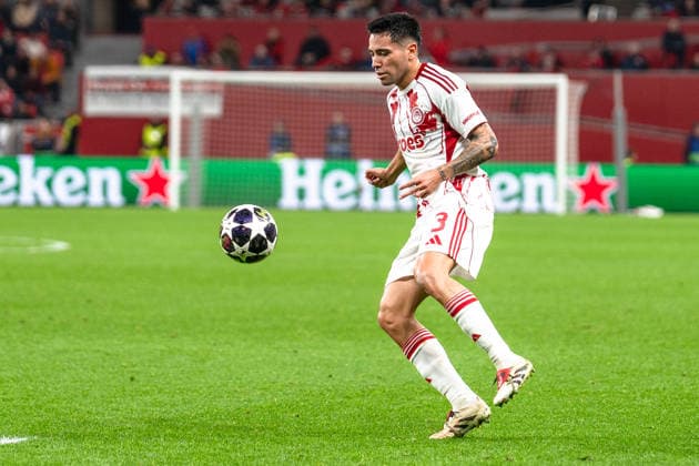 UEFA Champions League 2025 2026 Bayer 04 Leverkusen vs Olympiakos Piraeus, Play Offs second round, Tuesday, 23 02 2026 BayArena Nordrhein Westfalen, Germany Francisco Ortega Olympiakos Piraeus, 3 Copyright: xCelinaxLeiersx