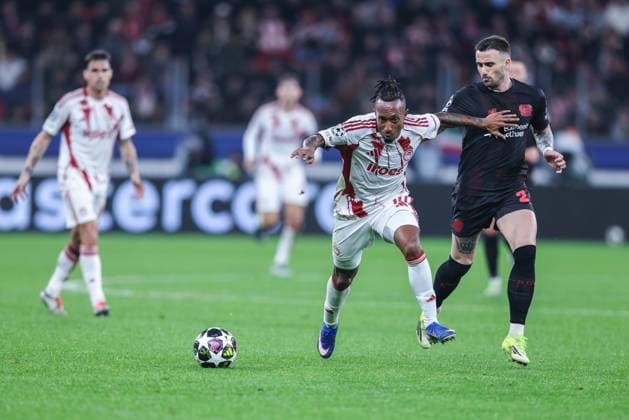 Soccer Champions League Play off second leg Bayer 04 Leverkusen Olympiakos Piraeus on 24 02 2026 at the BayArena in Leverkusen Gelson Martins Piraeus , left Aleix Garcia Leverkusen , right xJRx