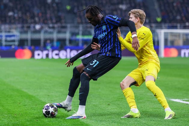 CALCIO - UEFA Champions League - Inter - FC Internazionale vs FK Bodo Glimt Yann Aurel Ludger Bissek of FC Internazionale seen in action during UEFA Champions League 2025 26 League Knockout Play-off Second Leg football match between FC Internazionale and FK Bodo Glimt at San Siro Stadium in Milan Milan Italy  Copyright: xIPAxSport ABACAx