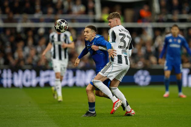Newcastle United v FK QARABAG, Champions League Alex Murphy of Newcastle United battles with Joni Montiel of Qarabag FK during the Champions League match between Newcastle United and FK QARABAG at St. James s Park, Newcastle, UK on 24 February 2026. Newcastle St. James s Park Tyne and Wear UK Editorial use only , Copyright: xCraigxCowanx PSI-23795-0076