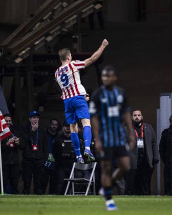 MADRID, SPAIN - FEBRUARY 24: Alexander Sørloth of Atletico de Madrid celebrates after scoring a goal during the UEFA Champions League 2025 26 match between Atletico de Madrid and Club Brugge at the Metropolitano Stadium in Madrid, Spain (Photo by Ricardo Nogueira Sports Press Photo)  Copyright: xPedroxLoureiro SportsxPressxPhotx Sportspressphoto_SPR97313