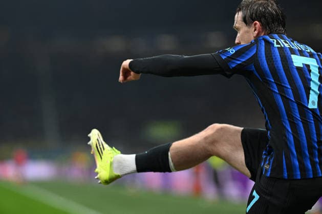 CALCIO - UEFA Champions League - Inter - FC Internazionale vs FK Bodo Glimt Piotr Zielinski of FC Inter in action during the UEFA Champions League 2025 2026 Knockout Play-off Second Leg between Inter FC Internazionale and FK Bodo Glimt, 24 of February 2026, at Giuseppe Meazza San Siro Siro stadium in Milan, Italy Milan Italy  Copyright: xIPAxSport ABACAx