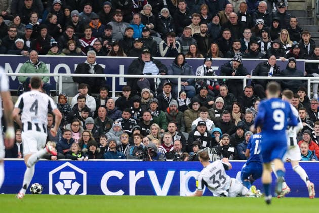 Newcastle United v QarabaÄü FK, UEFA Champions League Camilo Duran of Qarabag FK scores a GOAL 2-1 during the Newcastle United v QarabaÄü FK UEFA Champions League Play-Offs 2nd Leg match at St. James Park, Newcastle Upon Tyne, England on 24 February 2026 Credit: Lee Keuneke Every Second Media Editorial use only. All images are copyright Every Second Media Limited. No images may be reproduced without prior permission. Copyright: xIMAGO EveryxSecondxMediax ESM-1821-0073 LeexKeunekex xEveryxSecondxMediax
