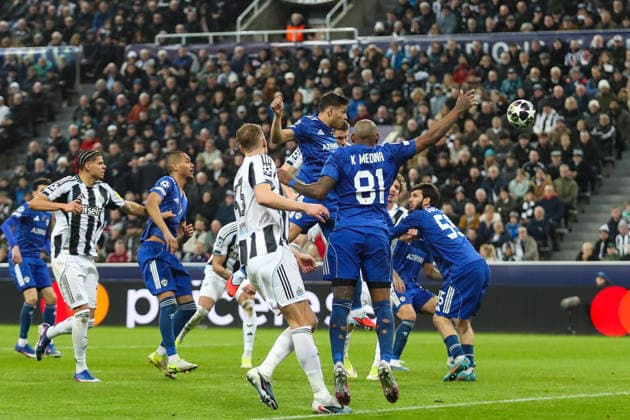 Newcastle United v QarabaÄü FK, UEFA Champions League Sven Botman Of Newcastle United scores a GOAL 3-1 during the Newcastle United v QarabaÄü FK UEFA Champions League Play-Offs 2nd Leg match at St. James Park, Newcastle Upon Tyne, England on 24 February 2026 Credit: Lee Keuneke Every Second Media Editorial use only. All images are copyright Every Second Media Limited. No images may be reproduced without prior permission. Copyright: xIMAGO EveryxSecondxMediax ESM-1821-0074 LeexKeunekex xEveryxSecondxMediax