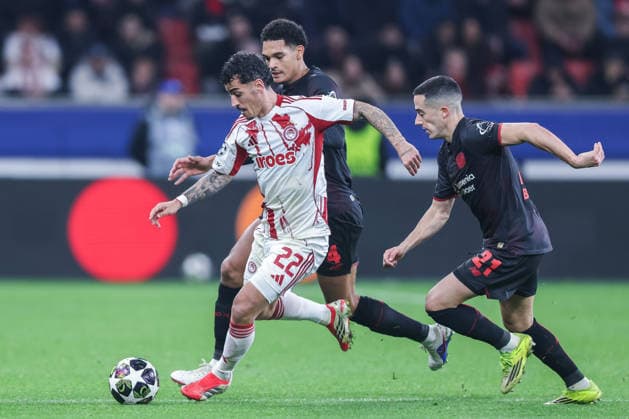 Soccer Champions League Play off second leg Bayer 04 Leverkusen Olympiakos Piraeus on 24 02 2026 at the BayArena in Leverkusen Chiquinho Piraeus , left Jarell Quansah Leverkusen , center Lucas Vazquez Leverkusen , right xJRx