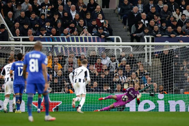 Newcastle United v FK QARABAG, Champions League Aaron Ramsdale of Newcastle United saves a penalty during the Champions League match between Newcastle United and FK QARABAG at St. James s Park, Newcastle, UK on 24 February 2026. Newcastle St. James s Park Tyne and Wear UK Editorial use only , Copyright: xCraigxCowanx PSI-23795-0082