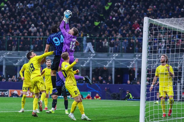 FC Internazionale vs FK Bodo Glimt UEFA Champions League 2025 26 League Knockout Play off Second Leg 24 02 2026 Francesco Esposito of FC Internazionale seen in action during UEFA Champions League 2025 26 League Knockout Play off Second Leg football match between FC Internazionale and FK Bodo Glimt at San Siro Stadium in Milan Copyright: xBEAUTIFULxSPORTS Carabellix