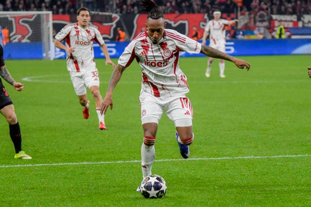 Penalty area scene Goal chance from Gelson Martins Piraeus 10 24 02 2026 Soccer Champions League, Bayer Leverkusen vs Olympiakos Piraeus, BayArena, Leverkusen, Copyright: xpepphotox xHorstxMauelshagenx pep00321, pep_20260224_hm_291132