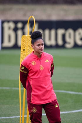 Frankfurt am Main, Germany February 24, 2026 Preparation for the womens World Cup qualifier Germany vs Slovenia training In the picture Shekiera Martinez Germany during training in Frankfurt Copyright: HMBxMedia MadeleinexFantini